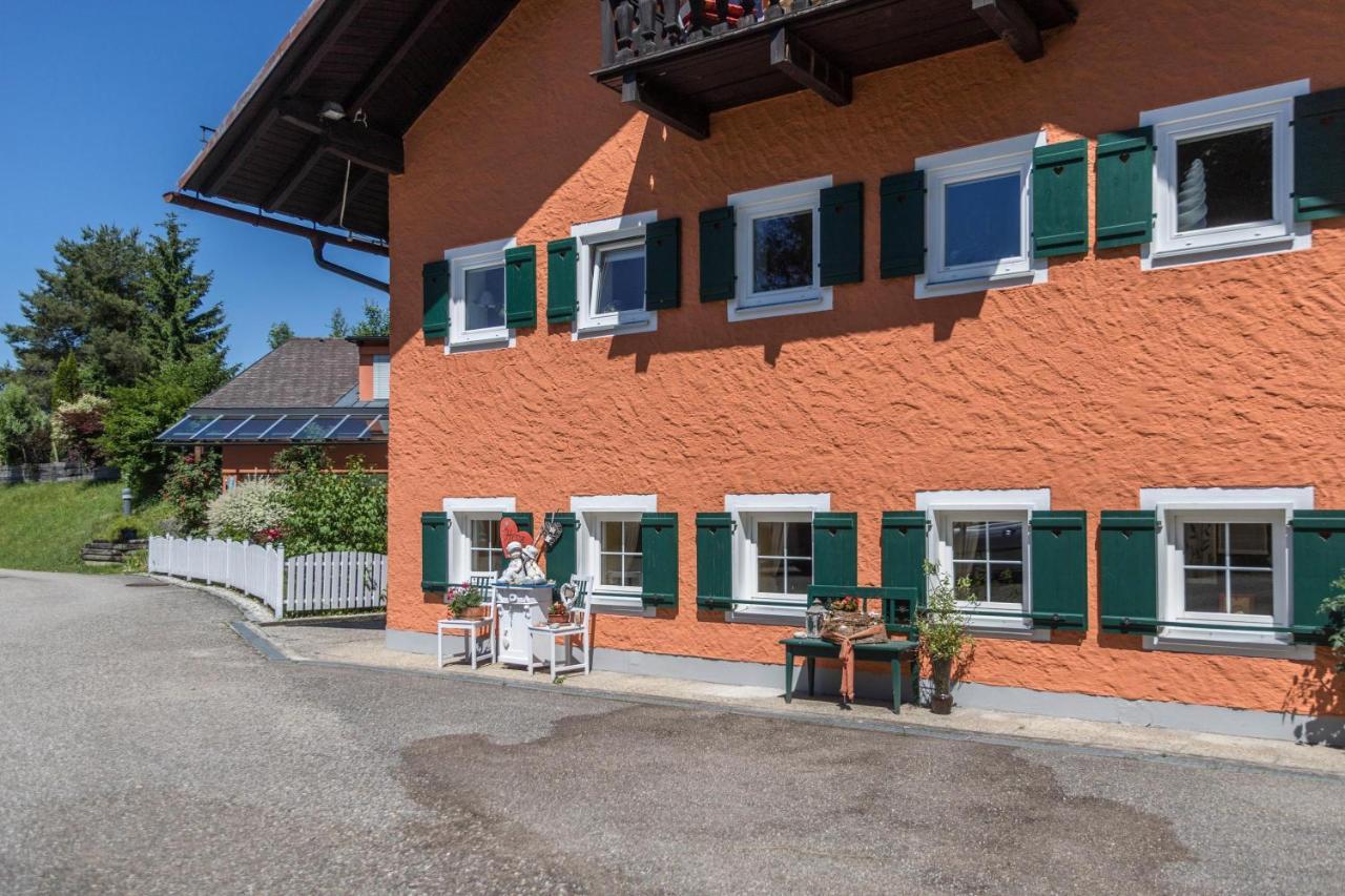 Fewo Im Gaestehaus Maximilian Eggelsberg Luaran gambar